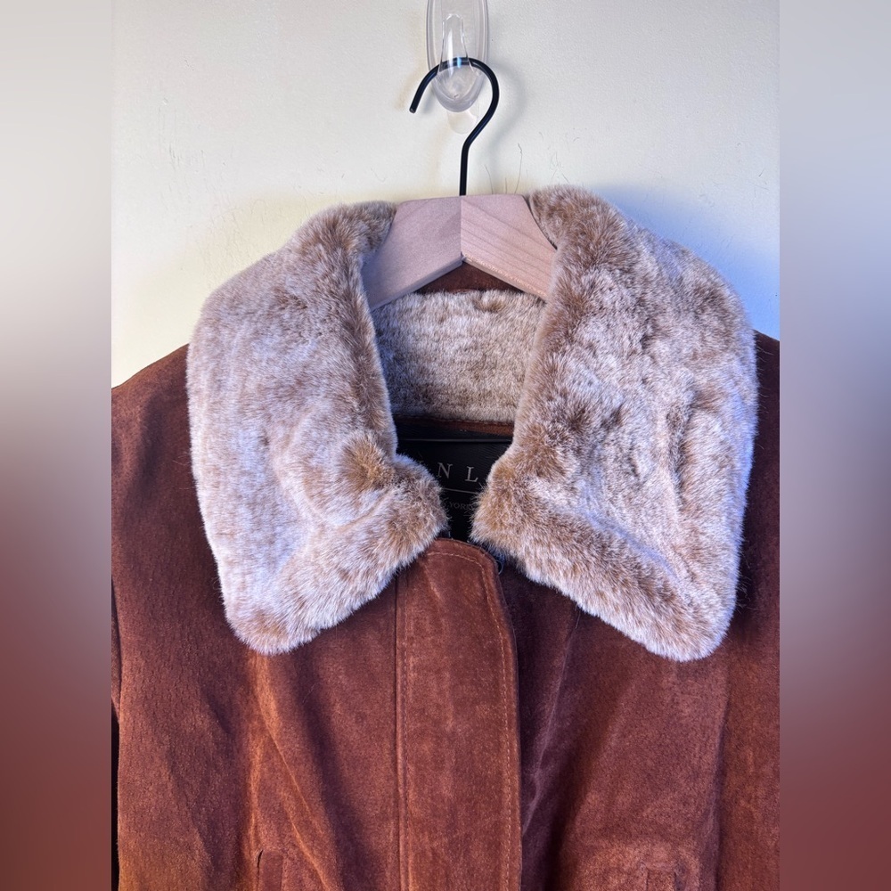 Vintage Winlet Brown Suede Leather Jacket with Faux Fur Collar Size Medium - Picture 3 of 7